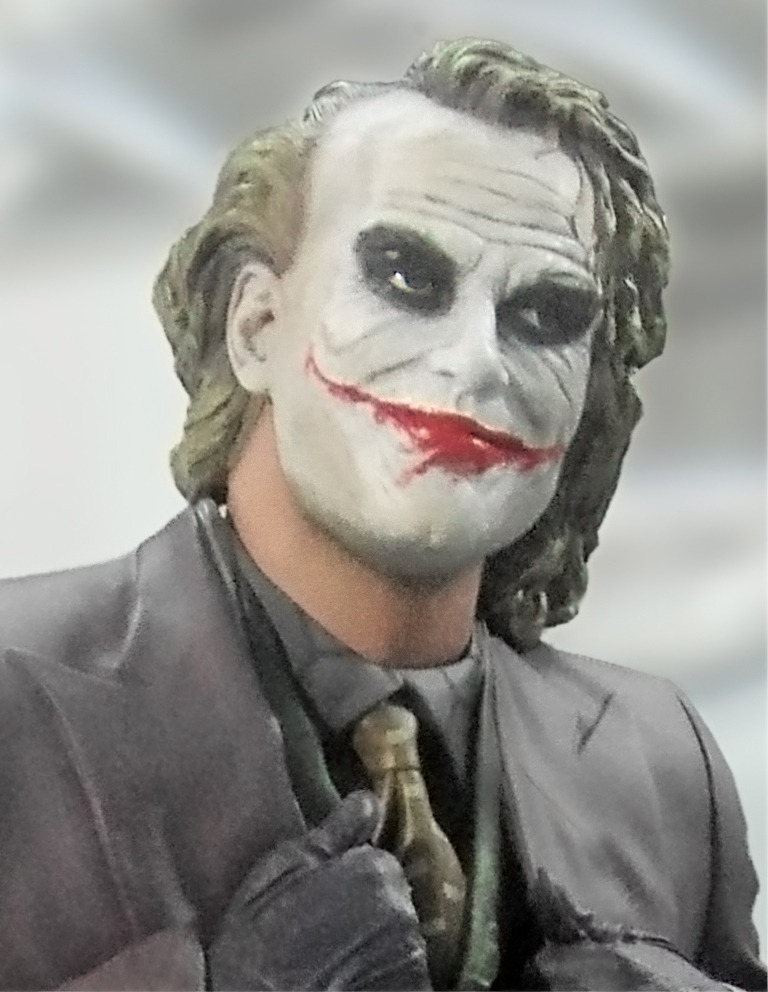 Figur des Joker in Anlehnung an die Darstellung durch Heath Ledger